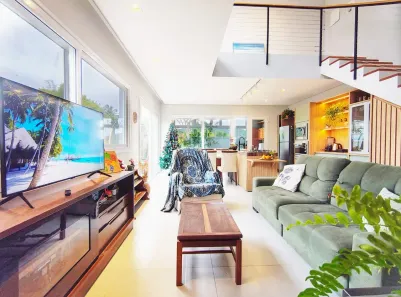 Casa com 3 Quartos à venda, 200m² no Rio Tavares, Florianópolis