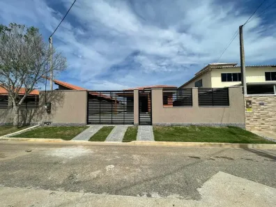 Casa de Condomínio com 3 Quartos à venda, 120m² no São Mateus, São Pedro da Aldeia