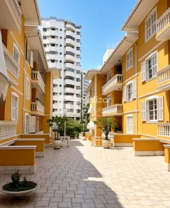 Apartamento com 3 Quartos para alugar, 140m² no Centro, Florianópolis