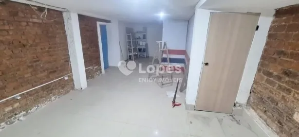 Prédio Comercial para alugar, 237m² no Grajaú, Rio de Janeiro