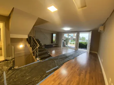 Casa com 4 Quartos para alugar, 235m² no Cacupé, Florianópolis