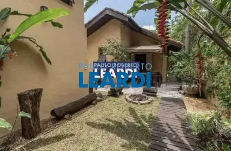 Casa com 3 Quartos à venda, 450m² no Vila Madalena, São Paulo