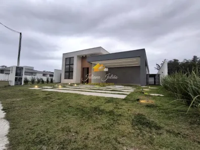 Casa com 3 Quartos à venda, 206m² no Extensão do Bosque, Rio das Ostras