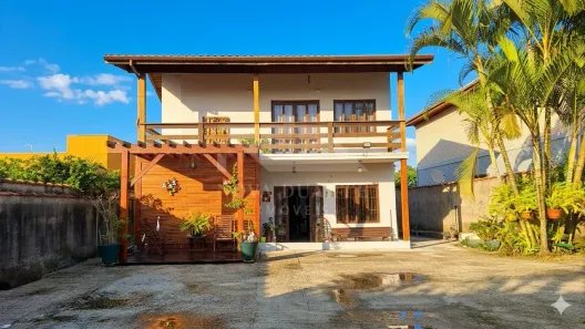 Sobrado com 3 Quartos à venda, 152m² no Recanto Som do Mar, Caraguatatuba