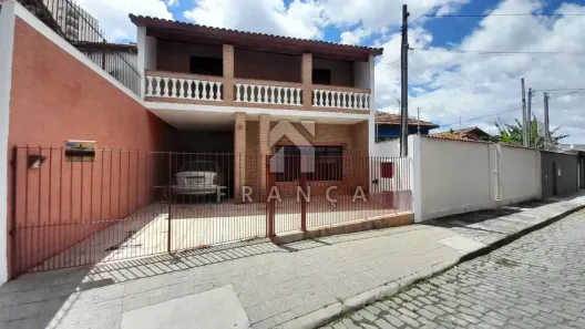 Casa com 4 Quartos à venda, 218m² no Centro, Jacareí