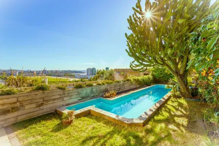 Casa com 4 Quartos para venda ou aluguel, 380m² no Cristal, Porto Alegre