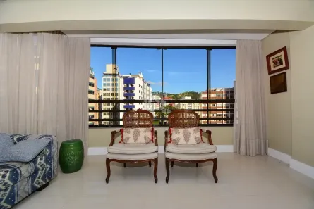 Apartamento com 3 Quartos à venda, 135m² no Centro, Florianópolis