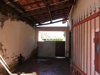Casa com 3 Quartos à venda, 180m² no Centro, Cravinhos