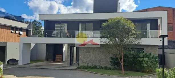 Casa com 3 Quartos à venda, 200m² no Glória, Joinville
