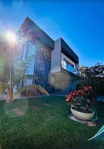 Sobrado com 3 Quartos à venda, 278m² no Parque Amazônia, Goiânia