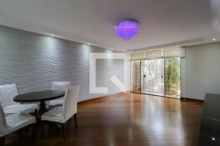 Casa com 3 Quartos à venda, 212m² no Jardim do Colégio (Zona Norte), São Paulo