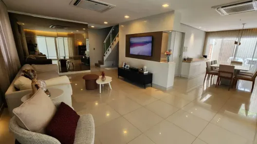 Sobrado com 3 Quartos à venda, 200m² no Lagoa Redonda, Fortaleza