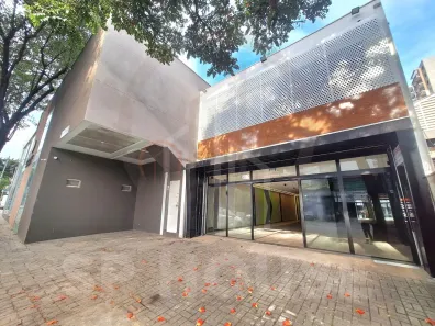 Prédio Comercial para alugar, 368m² no Indianópolis, São Paulo