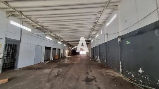 Galpão/Depósito/Armazém para alugar, 300m² no São Jorge, Uberlândia