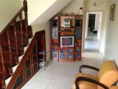 Casa com 3 Quartos à venda, 240m² no Vila Gumercindo, São Paulo