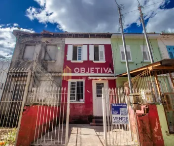 Sobrado com 2 Quartos à venda, 140m² no Floresta, Porto Alegre