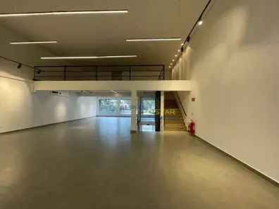 Prédio Comercial para alugar, 490m² no Alphaville Industrial, Barueri
