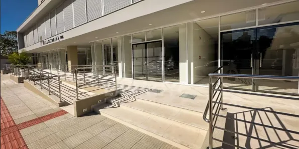 Sala Comercial para alugar, 105m² no Oficinas, Tubarão