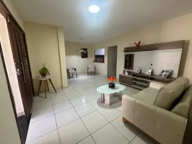 Casa com 5 Quartos à venda, 190m² no Lagoa Nova, Natal