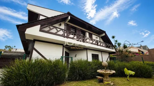 Casa com 7 Quartos à venda, 454m² no Jardim das Américas, Curitiba