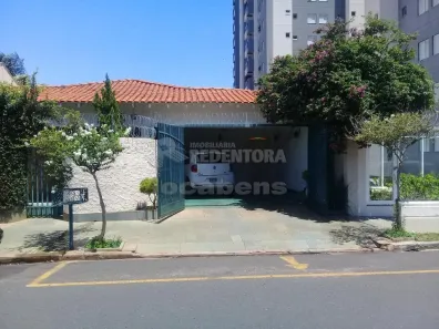Casa com 3 Quartos à venda, 273m² no Santos Dumont, São José do Rio Preto