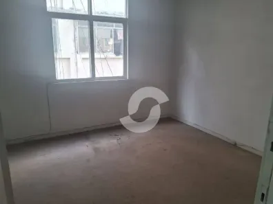 Sala Comercial à venda, 18m² no Centro, Niterói