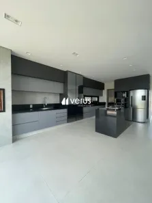 Casa de Condomínio com 4 Quartos para alugar, 257m² no Gávea, Uberlândia