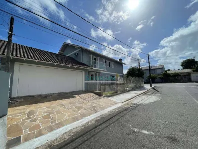 Sobrado com 3 Quartos à venda, 202m² no Vila Imbui, Cachoeirinha