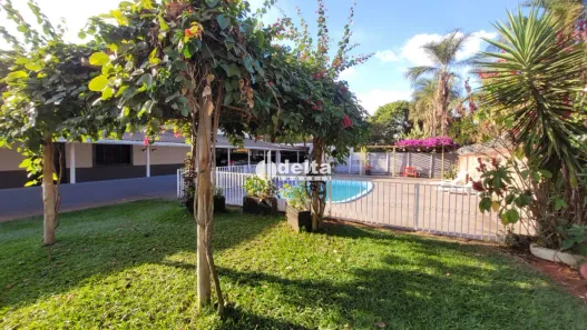 Fazenda/Sítio com 4 Quartos à venda, 565m² no Morada dos Pássaros, Uberlândia