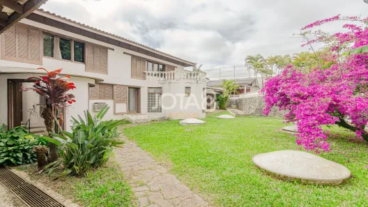 Casa com 5 Quartos à venda, 779m² no São Lourenço, Curitiba