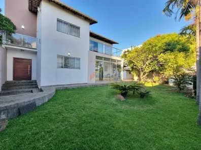 Casa com 5 Quartos à venda, 389m² no Das Oliveiras, Divinópolis