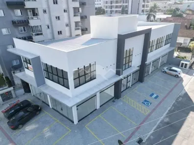 Sala Comercial para alugar, 50m² no Bom Retiro, Joinville