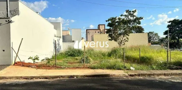 Lote/Terreno à venda, 275m² no Santa Mônica, Uberlândia