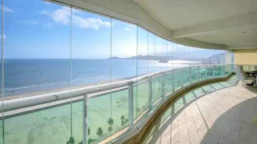 Apartamento com 4 Quartos à venda, 475m² no Gonzaga, Santos