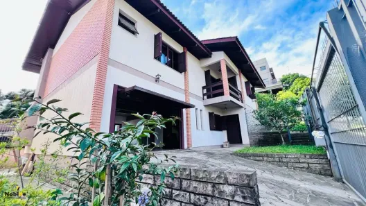 Casa com 3 Quartos à venda, 266m² no Panazzolo, Caxias do Sul
