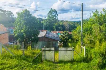 Lote/Terreno à venda, 200m² no Conjunto Habitacional Monsenhor Francisco Gorski, Campo Largo