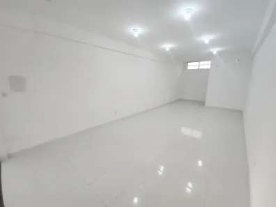 Ponto Comercial para alugar, 36m² no Turu, São Luís