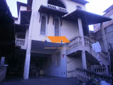 Casa com 4 Quartos à venda, 300m² no Vila Cemig, Belo Horizonte