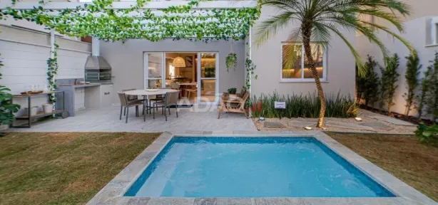 Casa de Condomínio com 4 Quartos à venda, 150m² no Jardins Berlim, Senador Canedo