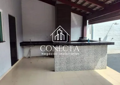 Casa com 3 Quartos à venda, 160m² no Jardim Patrícia, Uberlândia