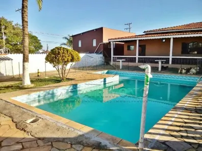 Fazenda/Sítio com 4 Quartos à venda, 350m² no Vila Haro, Sorocaba