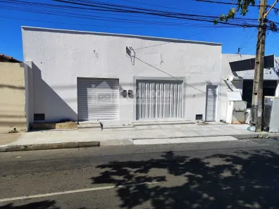 Imóvel Comercial com 2 Quartos para alugar, 139m² no Saci, Teresina