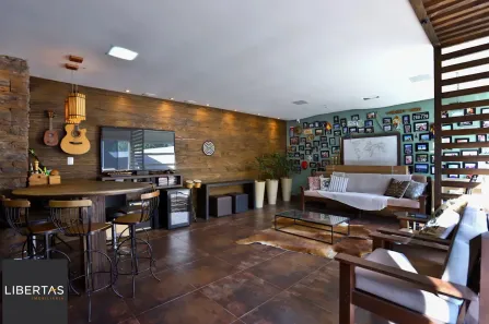 Casa com 2 Quartos à venda, 173m² no Santa Maria Goretti, Porto Alegre