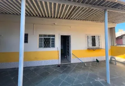 Casa com 2 Quartos para alugar, 55m² no Vila Florindo, Itaquaquecetuba