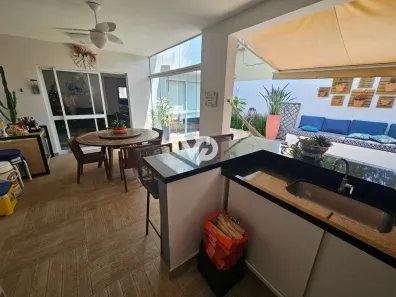 Casa de Condomínio com 3 Quartos à venda, 160m² no Tamboré, Santana de Parnaíba