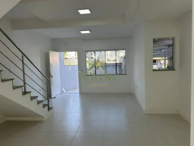 Casa com 3 Quartos para alugar, 157m² no Ariribá, Balneário Camboriú