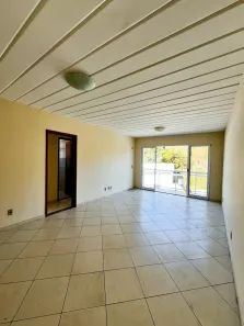Apartamento com 2 Quartos para alugar, 65m² no Nogueira, Petrópolis