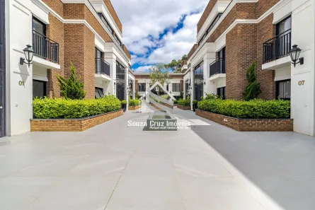 Casa com 3 Quartos à venda, 266m² no Ahú, Curitiba