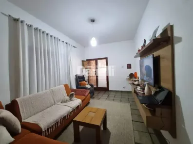 Casa com 5 Quartos à venda, 171m² no Vila São José, Taubaté