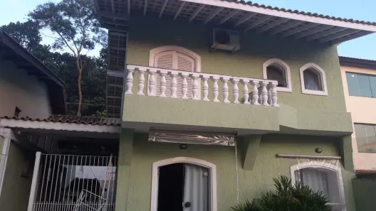 Casa de Condomínio com 3 Quartos à venda, 190m² no Vila Diva, Carapicuíba
